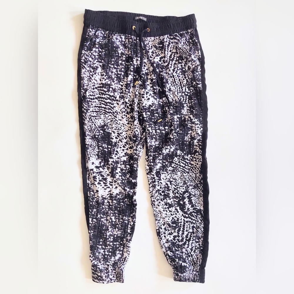 Express Mid Rise Ankle Joggers Black White Snakeskin Size Small